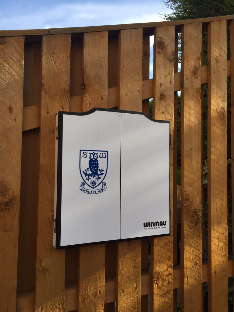 RyuOnline's tweet photo. Slow news day...... ok then 

check out my @swfc table tennis 🏓 &amp; Dart Board 🎯set up  #swfc #wawaw

🔁RT &amp; ♥️ https://t.co/J0ai98dx8n