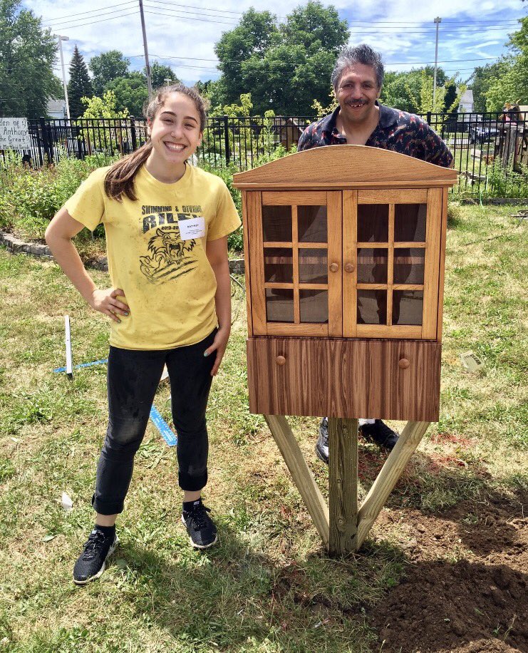 SethPonder's tweet photo. Great job Britney on building the food pantry at St. Matt's. Thank you @irbnfoods for donating the food. @InternSBRegion #InternSJC https://t.co/70MWqGFwSN