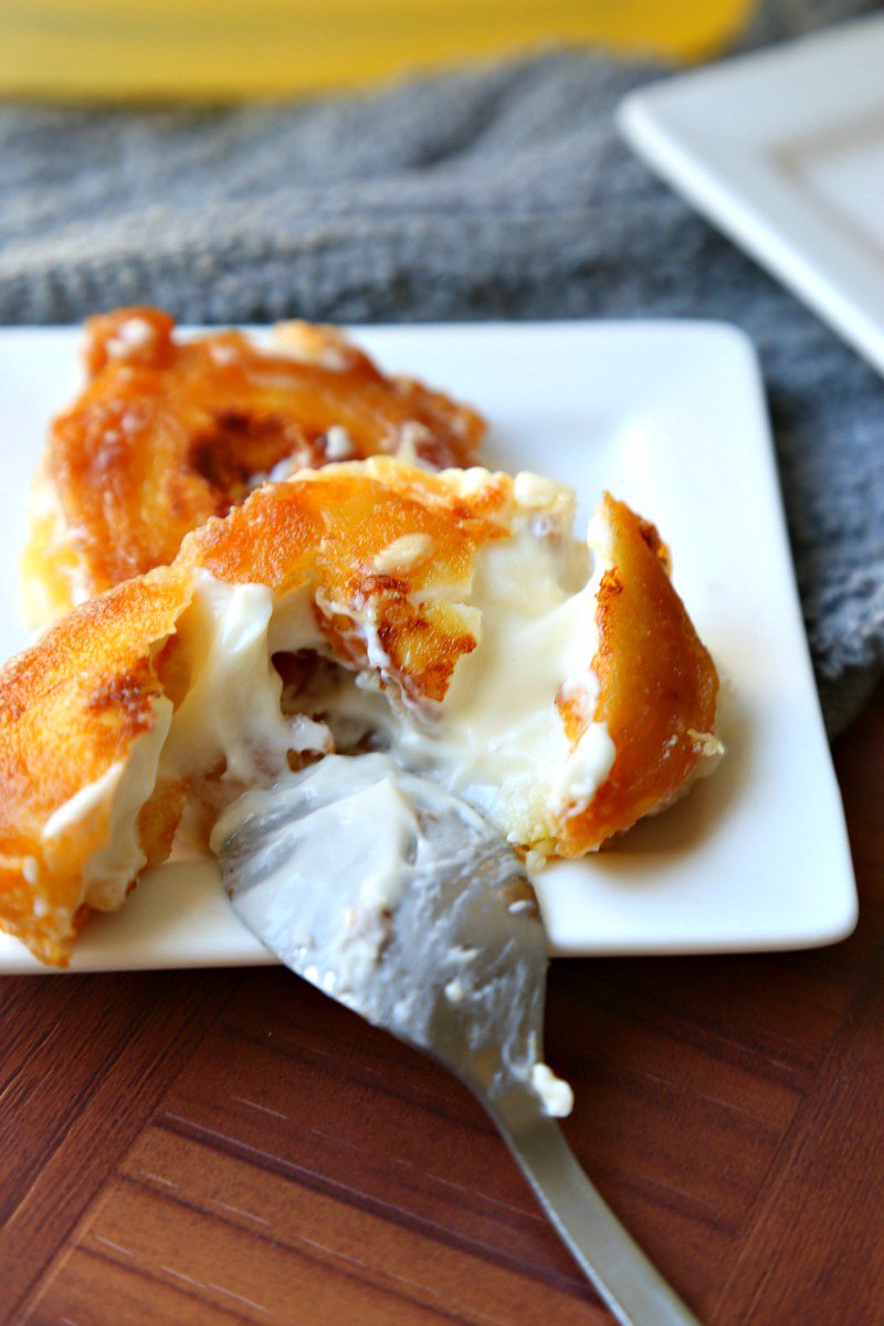 wallflourgirl's tweet photo. {new!} These deep-fried cheesecake balls arecrispy on the outside, molten &amp; rich on the inside! #CreateWithOil #ad https://t.co/SLFHOmo5TF https://t.co/AWophcr5iq
