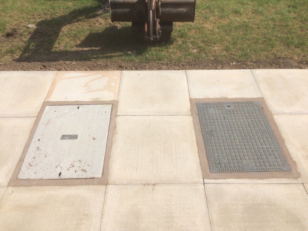 Thrubeam's tweet photo. Which cover would you prefer #concrete or #composite ? https://t.co/zL5j0SPN15