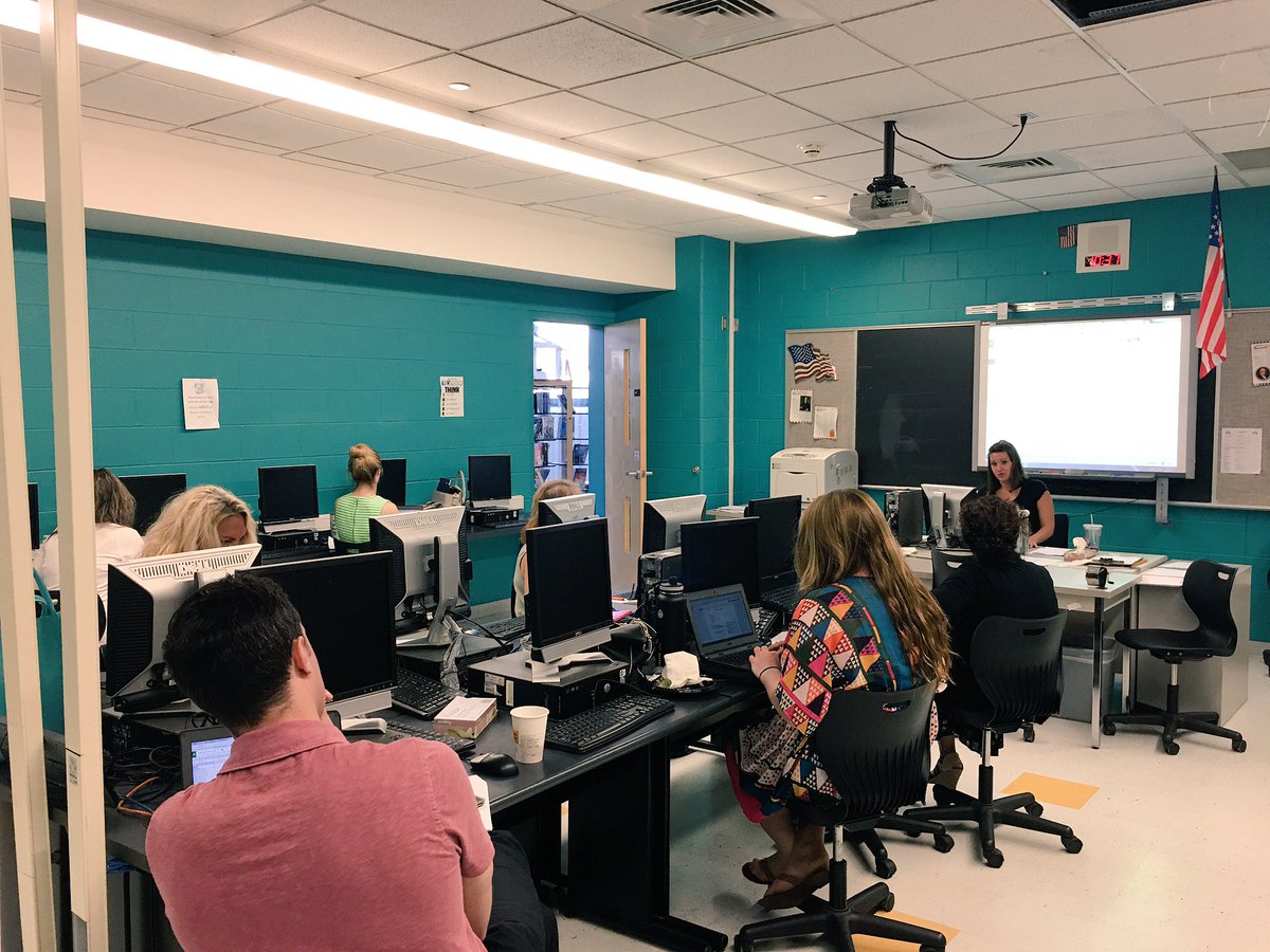 DrGeorge_MU's tweet photo. Professional Development for 2017/2018 School year begins today with @GoogleForEdu certification @MTPSpride @TeachLoveLearn_ #MTPSPride https://t.co/j2mE9mNSKW