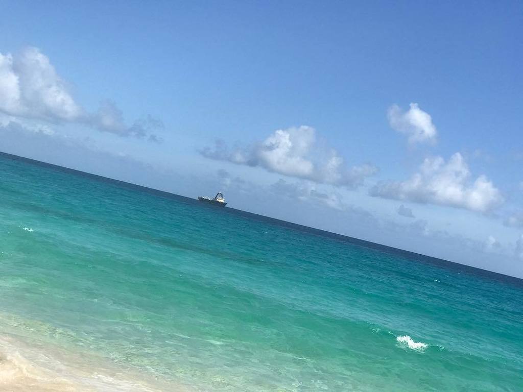 M3PxMaster2N1C3's tweet image. #WaterIsClear #VisionIsClear #StMaarten ift.tt/2tN7VFd