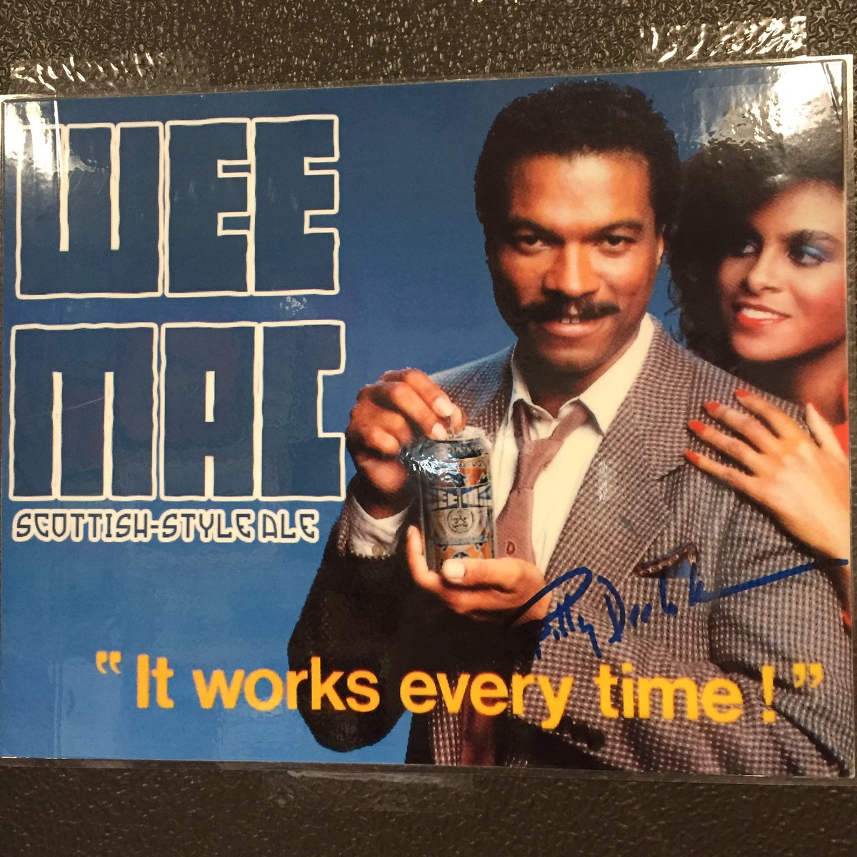 DenverPRguy's tweet photo. Photo Essay: Inside the office of a brewer. #YouNeedAToe #CassetteTapes #SoDef #ElectricBoogaloo #SunKing https://t.co/juvEQe24Wt