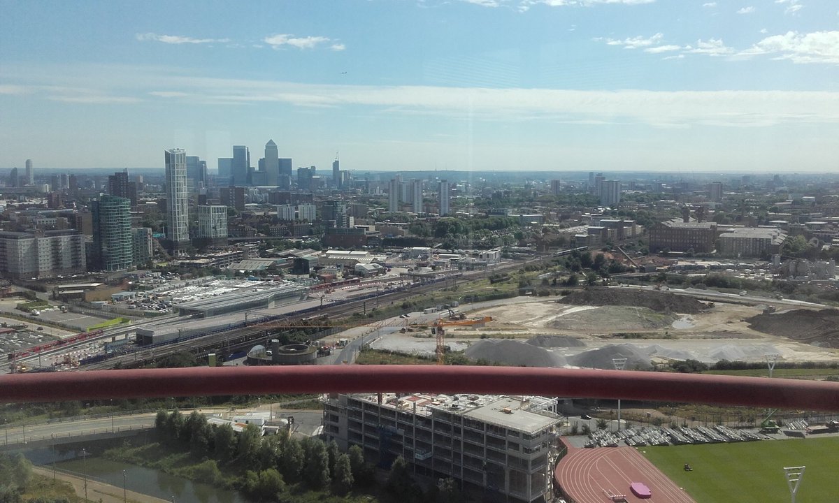 CyberChamp_'s tweet photo. The @AMOrbit is amazing.
One of the best rides I have been on and an amazing view. #OrbitEyeView https://t.co/BW344s5mNJ