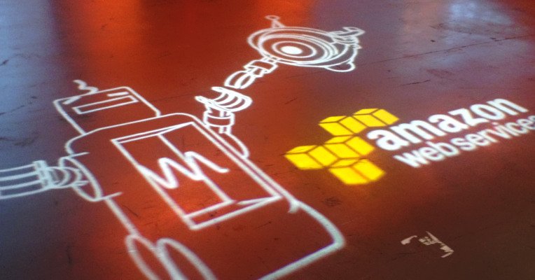 Amazon said to be working on translation services for AWS customers techcrunch.com/2017/06/26/ama…