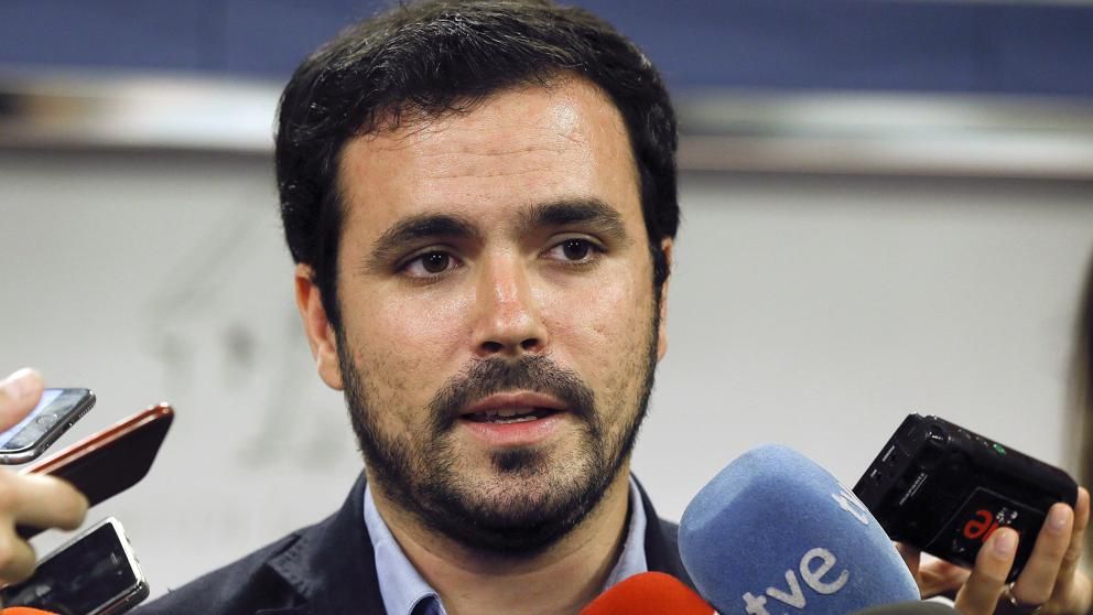 IzquierdaUnida's tweet photo. 📝 @agarzon señala que la actuación de Bárcenas en el Congreso demuestra que “él y el PP tienen un pacto de silencio”
https://t.co/1lcx5MuyDX https://t.co/Af6BLiwhbN