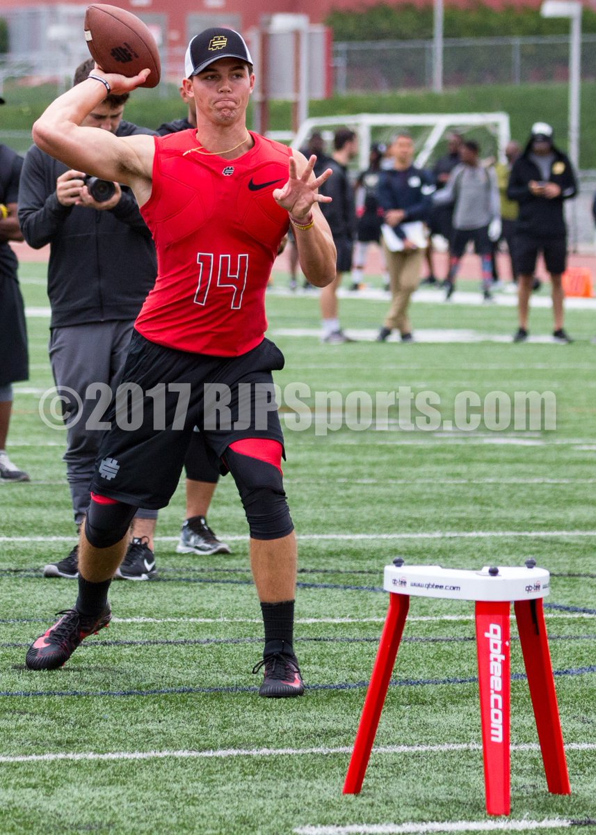RJPSports's tweet photo. @jacktuttle14 @Elite11 @RyanWrightRNG #SportsPhotography #USNikeFootball #RJPSports #NikeOpen @Missionhillshs https://t.co/8MTUVm1Z3p https://t.co/c2x8Nn8H25