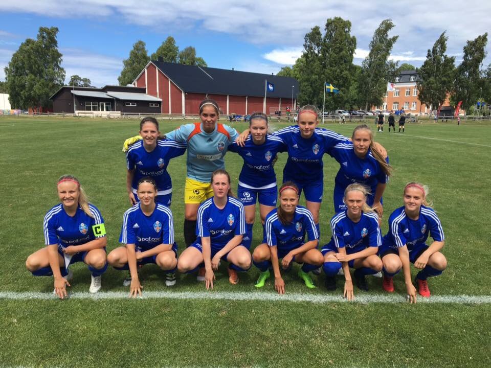 maryettekarring's tweet photo. 4-1 vinst i andra matchen! 1 kvar och sedan väntar slutspel 🤙🏻⚽️ #NatWestIslandGames2017 #teamåland https://t.co/Vr06cdcUAI