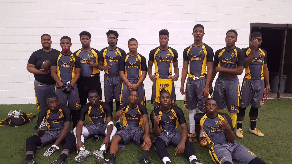DBcoachnick's tweet photo. Great Weekend At West Virginia University.... 7on7 Tournament #BirdGang #LewisPride 4-2 https://t.co/YJ21qAPbuC