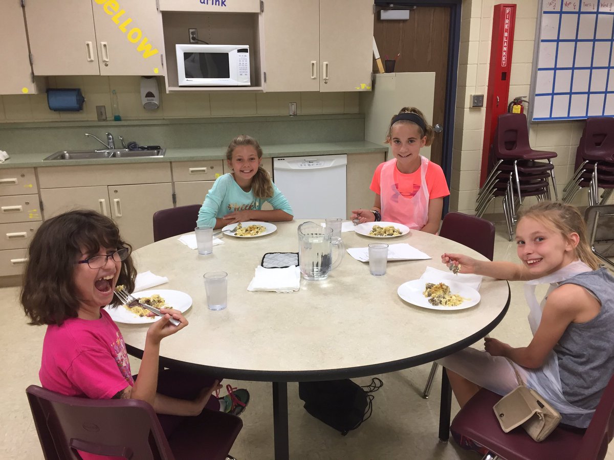 ISD719Wave's tweet photo. First Summer Wave cooking class was a great success! Breakfast bake is #WaveApproved ππΌππ³ https://t.co/b4XK26XqHs