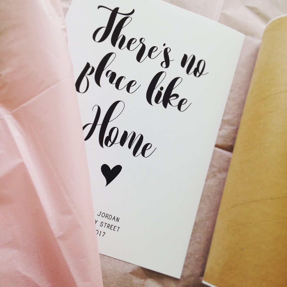 InkPaperPrint_'s tweet image. Our 'There's no place like home' print is off to a new home 🏡 
etsy.com/uk/listing/513… #home #newhome #etsy #interior #quote #homesweethome
