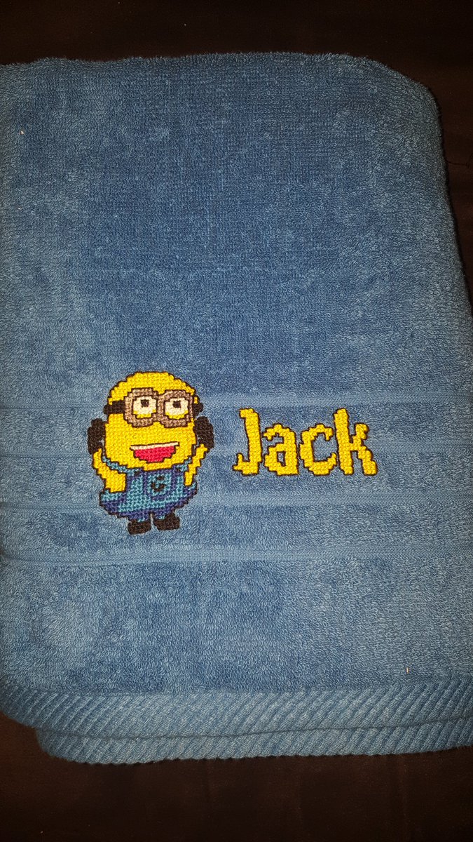 bethcotton17's tweet photo. #crossstitch #Minion https://t.co/zVJBejzNtR