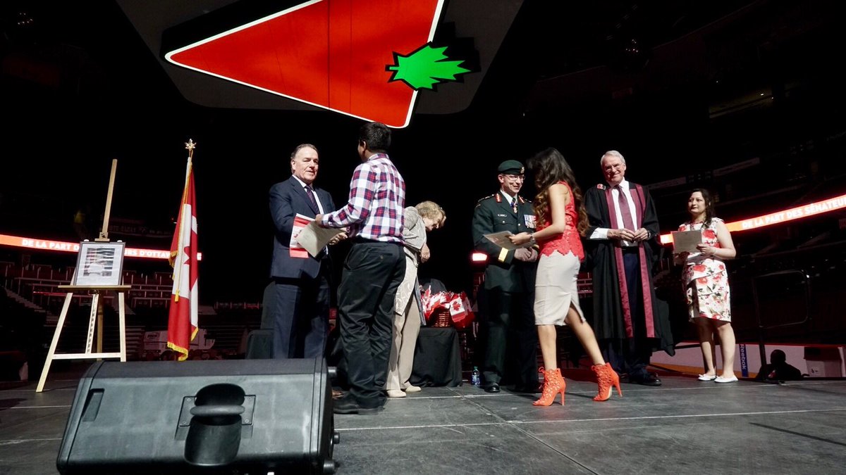 Senators's tweet image. #Sens president and CEO @TomAnselmi helps to welcome 150 new Canadians at a citizenship ceremony this morning at @CdnTireCtr. #Canada150