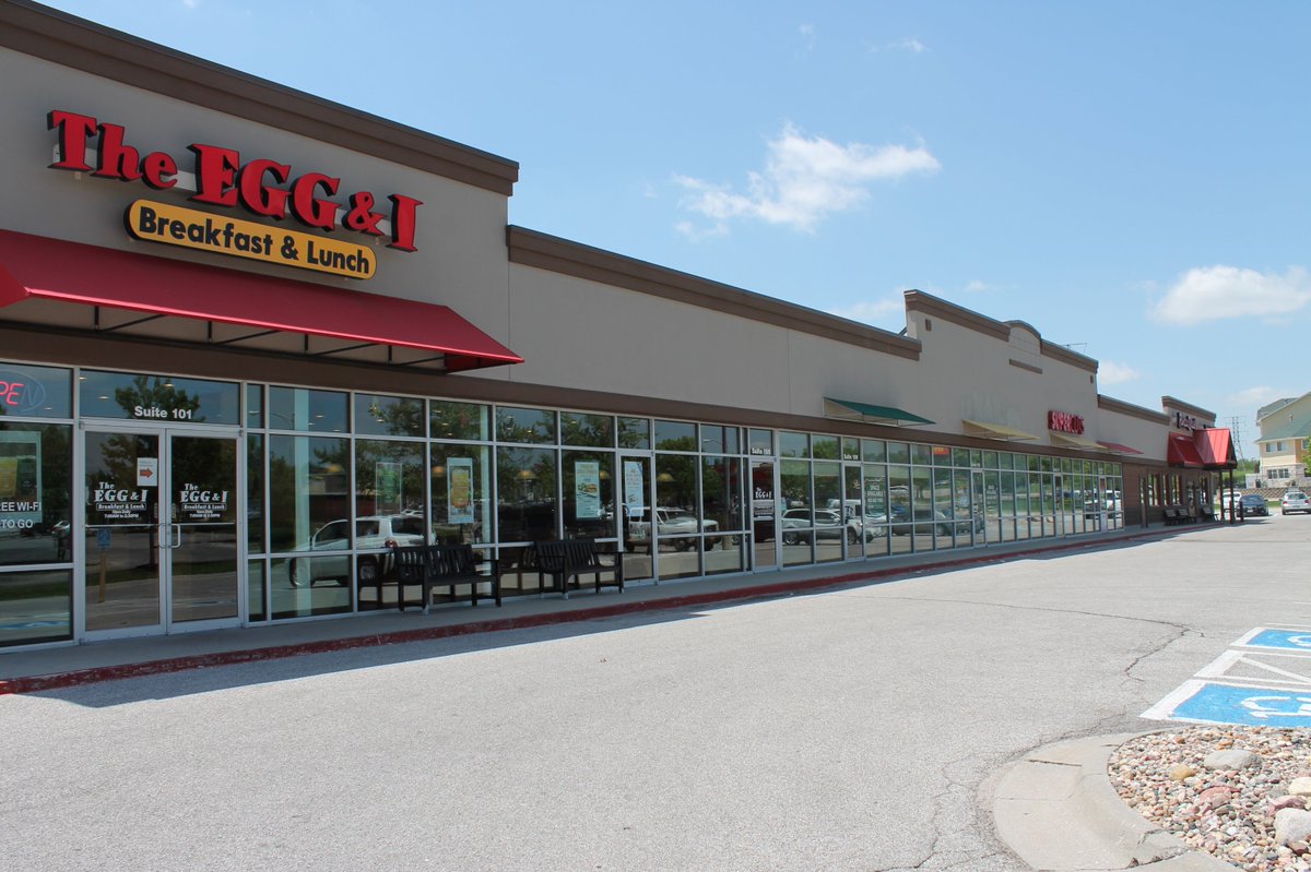 AccessDoesIt's tweet photo. Commercial for Lease - Bellevue, NE
2 bays left - 1,680-3,380 SF avail
Amber at 402.618.5523
https://t.co/US3r1DmoOU
#accessdoesit #CRE https://t.co/AqDESJwsO4