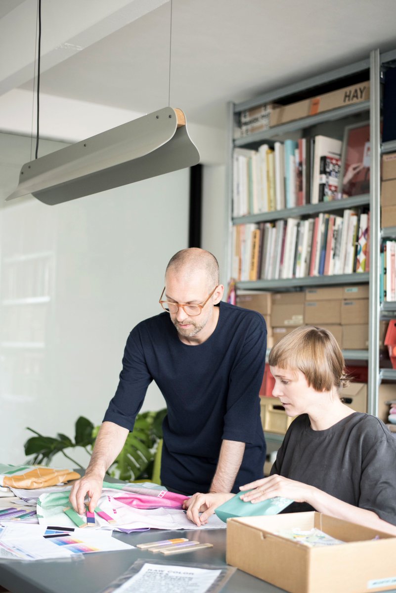 We visited Christoph and Daniera (RAW COLOR) in their beautiful home and studio in Eindhoven.
hutspot.com/raw-color-huts…