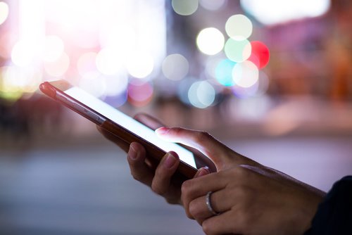 OpteloFR's tweet photo. Comment réussir sa campagne SMS marketing ? https://t.co/8uE1AaLUN2 
#sms #marketing #campagnesms @actumrkt https://t.co/e0F62AoxSk
