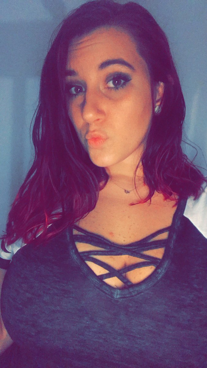 sammiebabbii's tweet photo. #brat #findom #payme https://t.co/kYQhie82gj