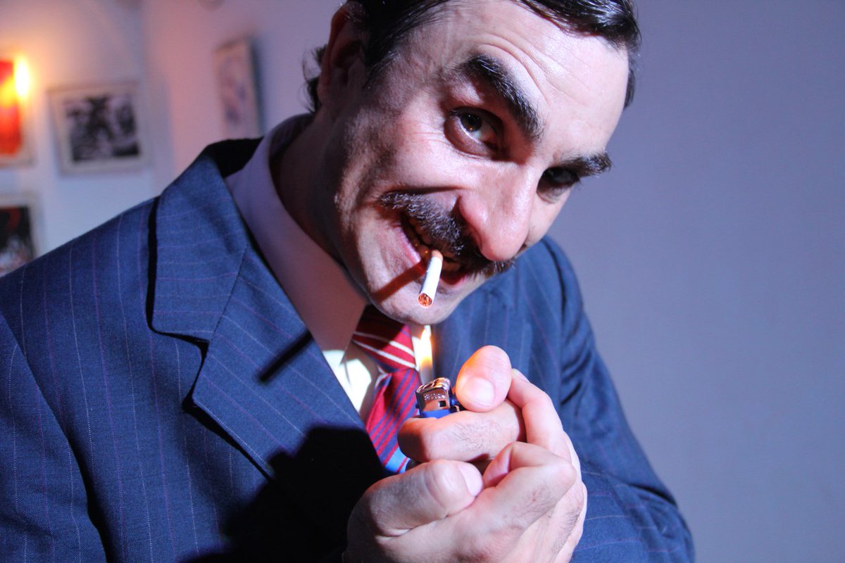 #LaCausaJusta de la Compañía Nacional de Fósforos Bs. As. Viernes 21:30hs. Hacé tu reserva aquí goo.gl/CyhP4n