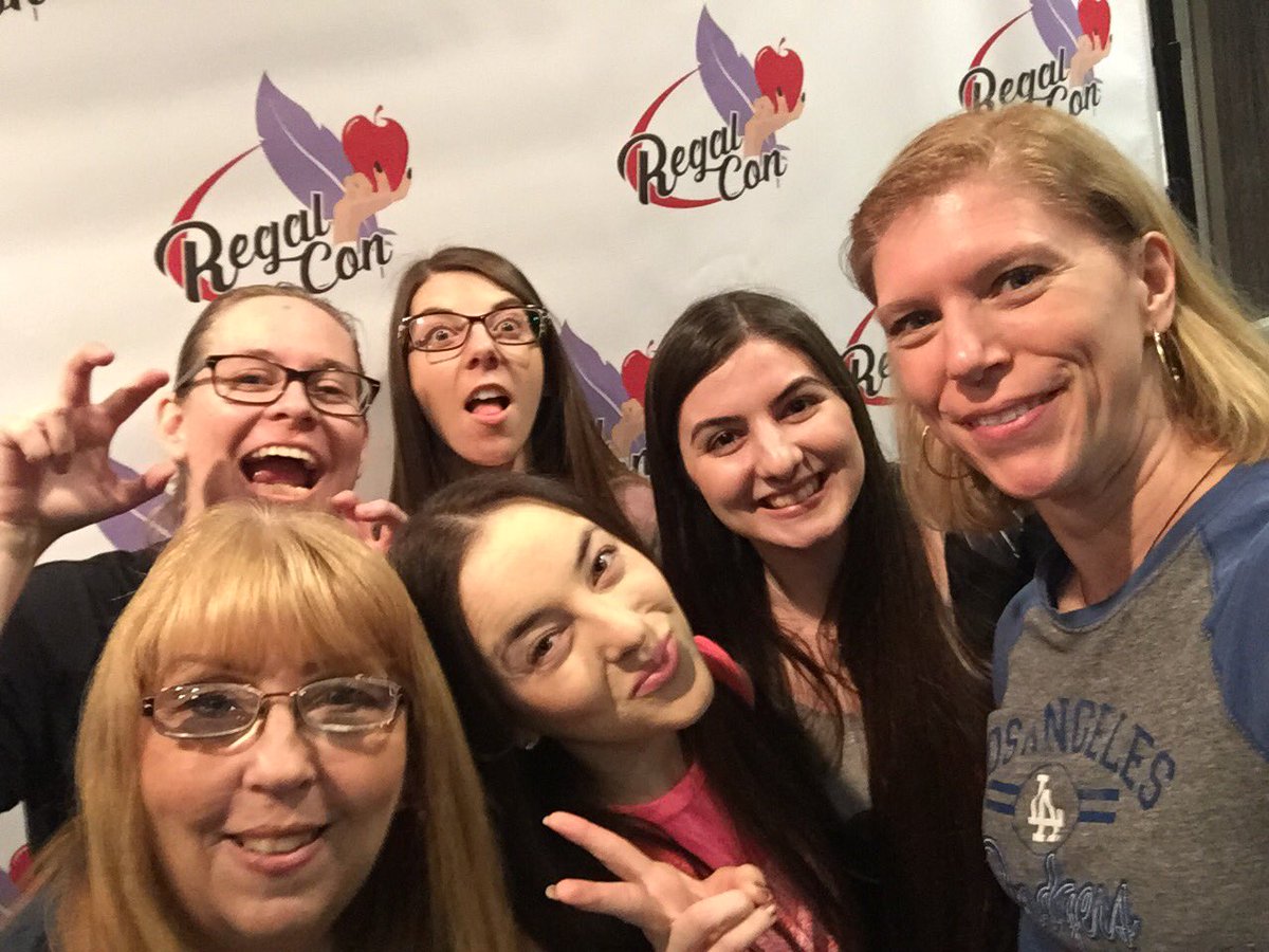 Regal_Con's tweet photo. Thanks to everyone who came out to Regal Con this weekend! We had a lovely time with you all! Our crew was amazing- thanks for everything!😀 https://t.co/SYtEFGet32