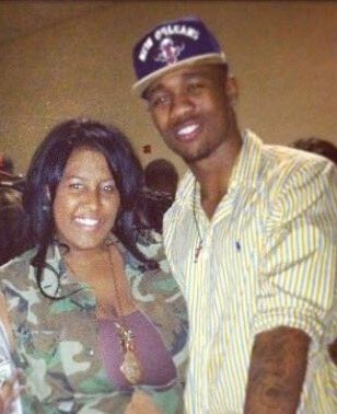 Badder_ThenYaBo's tweet photo. β€οΈ the smiles we put on each other face when we saw one another.ππ½ I love you & I'll have this same smile when I see you again #Rip5ive #bro https://t.co/os9vdyhuV5