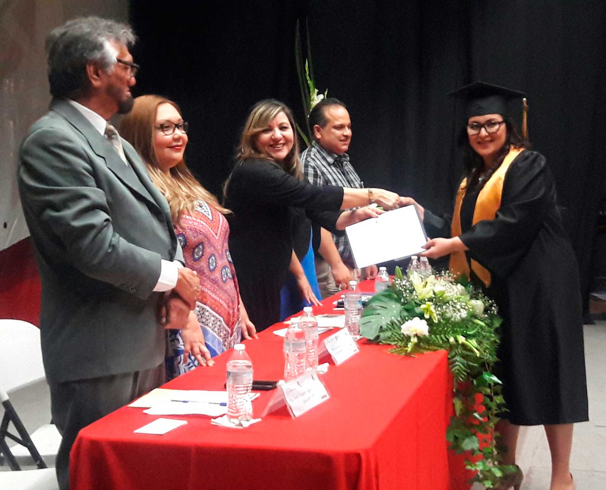 La UPN Nogales realizó con éxito la ceremonia de graduación de 41 egresados de la LIE ifodes.edu.mx/nota.php?nota=…