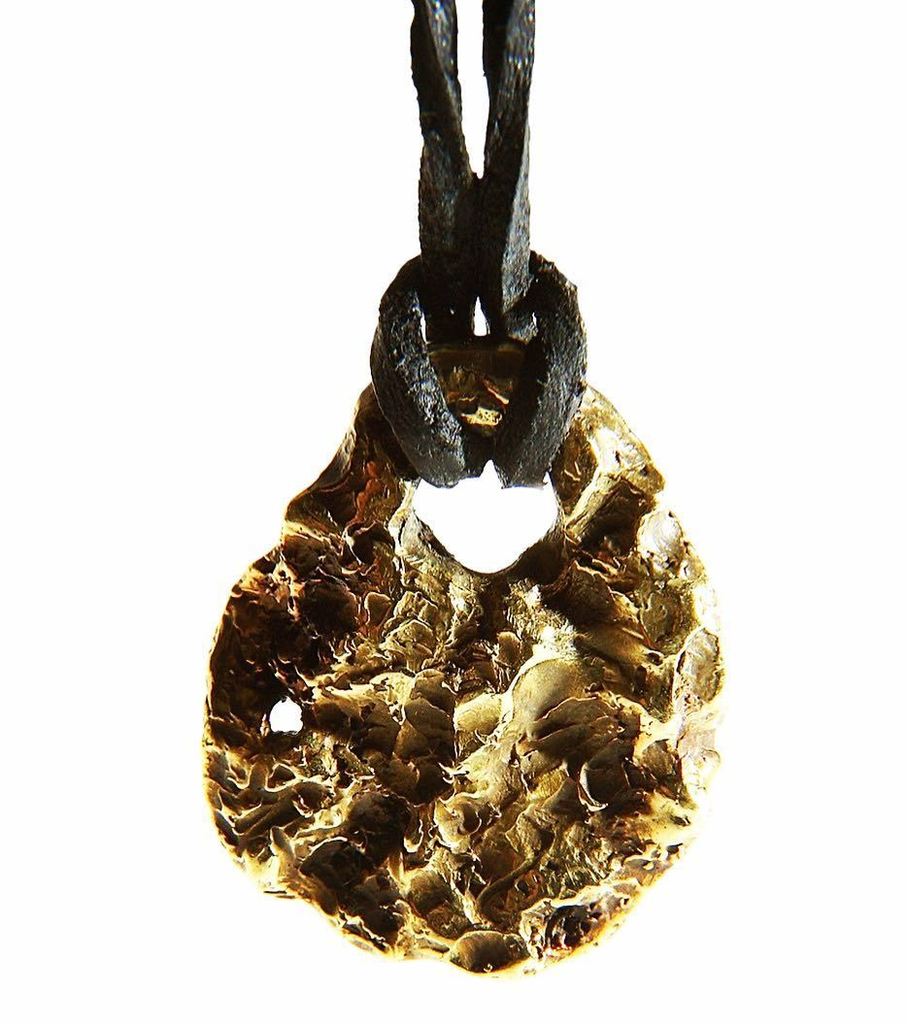 openjart's tweet image. The most #controversialdesign in Openjart collection - The #hagstone Pendant. Why today?  It&apos;s Harry Potter&apos;s birt… ift.tt/2te2bGT