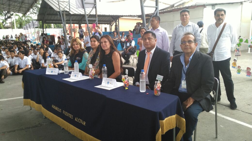 Salud_Guayas's tweet photo. Directora #Distrito09D02 participa en evento #TúValesMás organizado en parroquia Ximena 2 por la @Prevendrogas_Z8. #SinDrogasEsMejor https://t.co/ufgN5dacBN