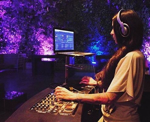 DJBambiShaker's tweet photo. "La música es una cosa amplia, sin límites, sin fronteras, sin banderas" -León Gieco- 🖋🍃✌🏼 #SomePics #Life #MusicLife #Love https://t.co/ROUg5oPxNO