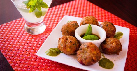 IGrill's tweet photo. Crispy, juicy, tender and delicious 🍗 Pakoda https://t.co/a0d6mKGtuR