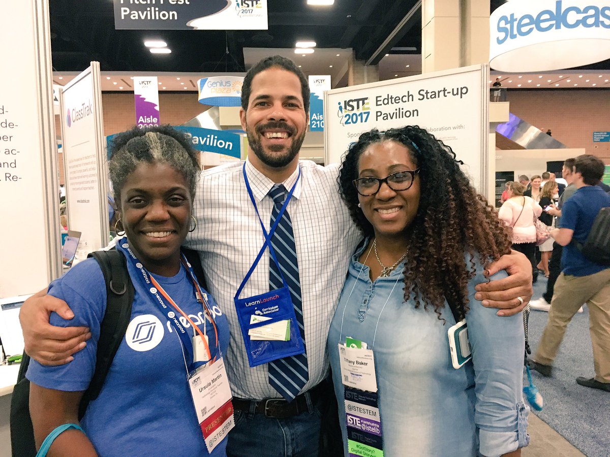 4_teachers's tweet photo. Learning, connecting and growing at #ISTE17 with @sciencedtechwiz and @udmartin #quickkey https://t.co/5k9467PmWy