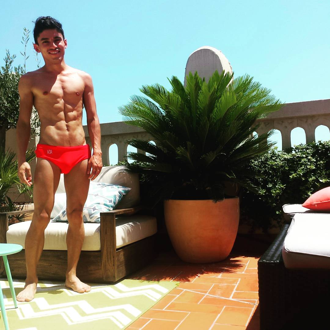 Slideshow: joaquin santana twitter.