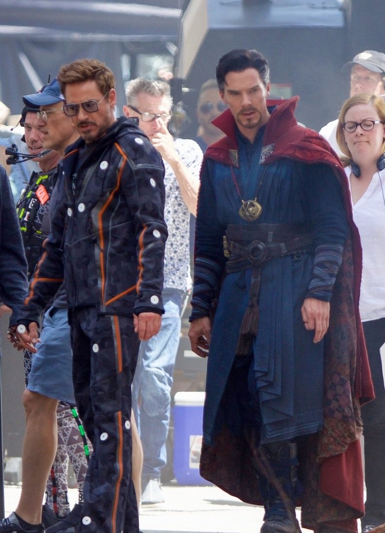 The Avengers: Infinity War撮影風景 ロバート・ダウニーjr ベネディクト・カンバーバッチ マーク・ラファロ  ベネディクト・ウォン 6/26 アトランタ https://t.co/VYr8qrWn02, image size:793x1097