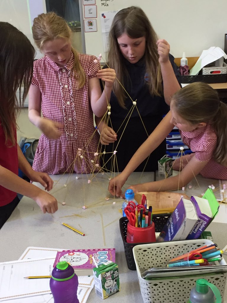 MrJLittlewood's tweet photo. Fantastic morning with the @y5adventurers & @Y5Explorers for transition day. They're going to be great! #teamwork #STEM #NoEatingAllowed https://t.co/iDo08Os9ci