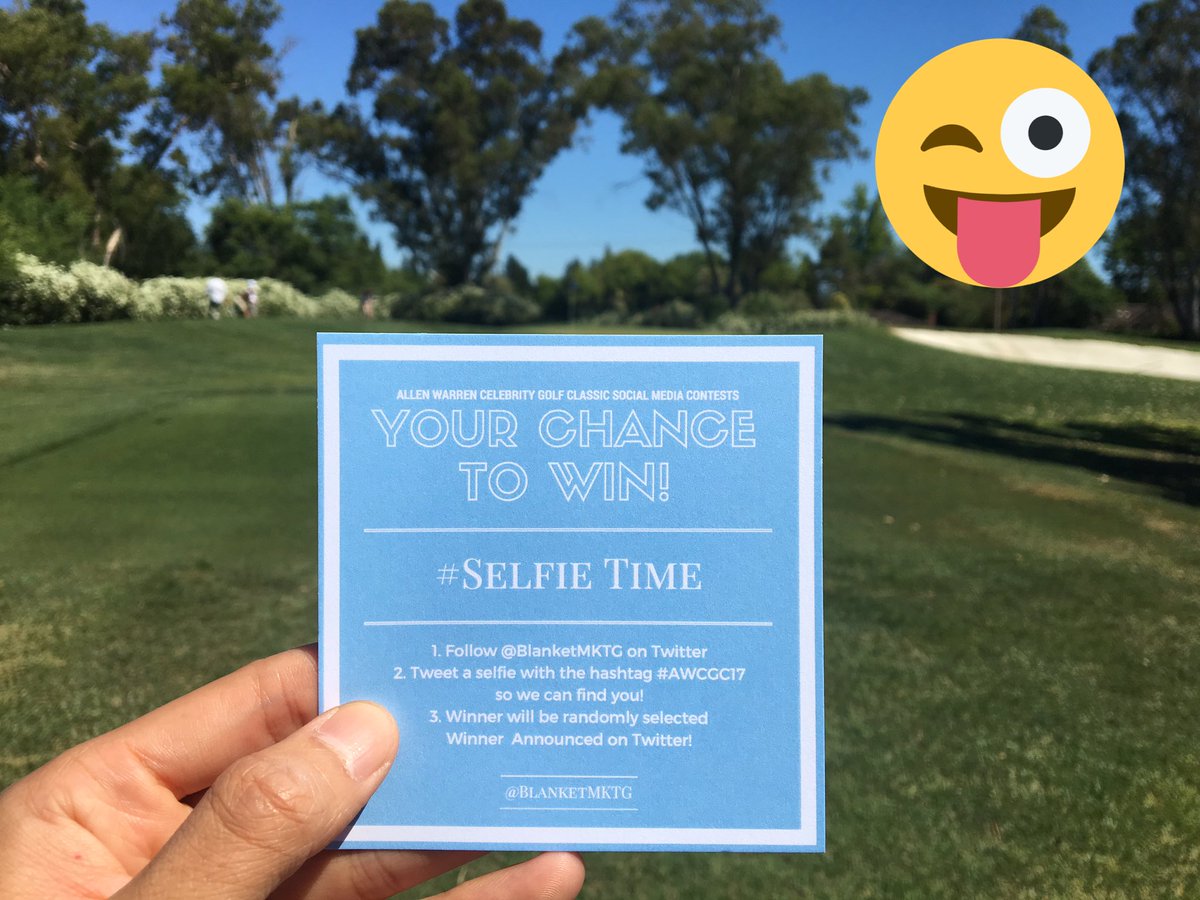 Let's see those selfies before our next round of contests. 😎 #AWCGC2017