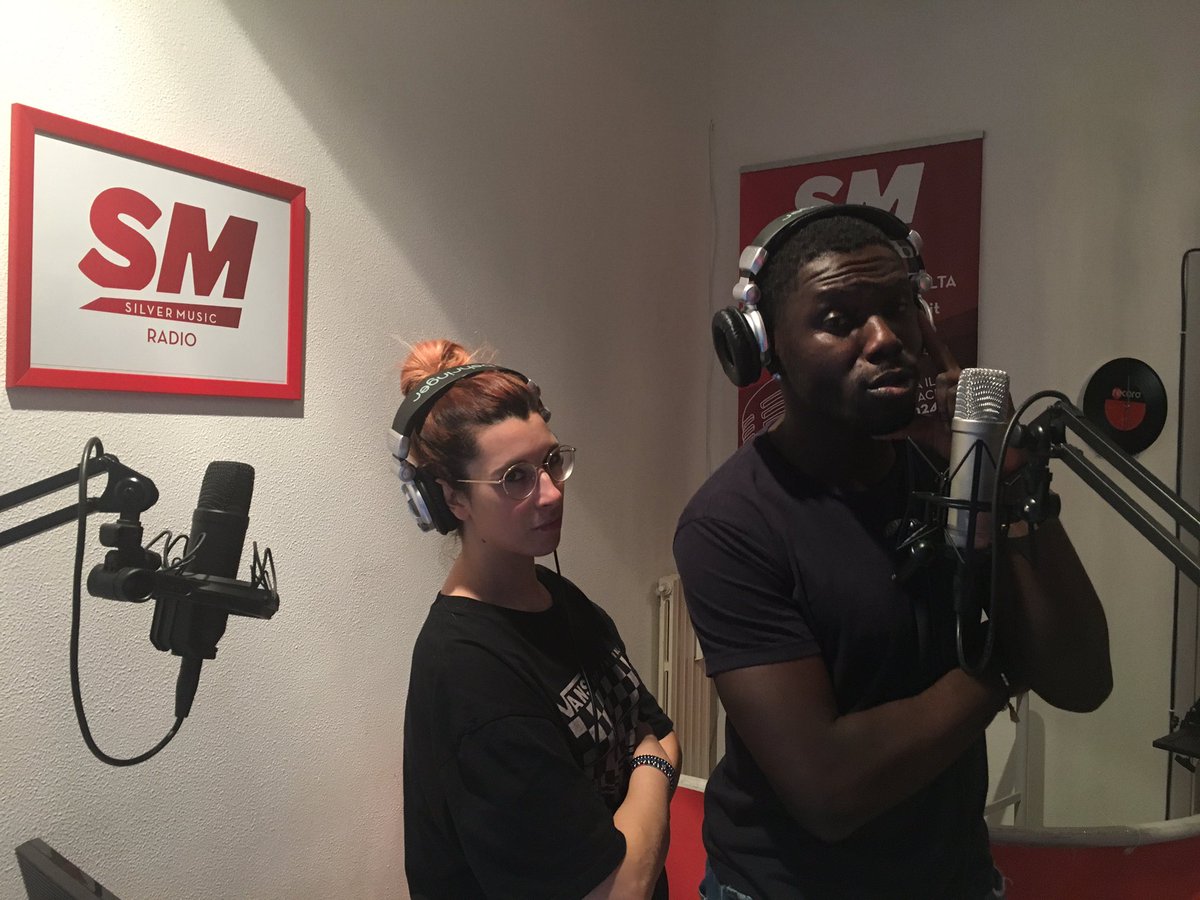 SilverMusicR's tweet photo. Alle 20 #OnAir #HipHopSection con Dj Shiner e King Max! #Pop #HipHop #Music #DJ #SMRadio https://t.co/tKuWmJTP3J