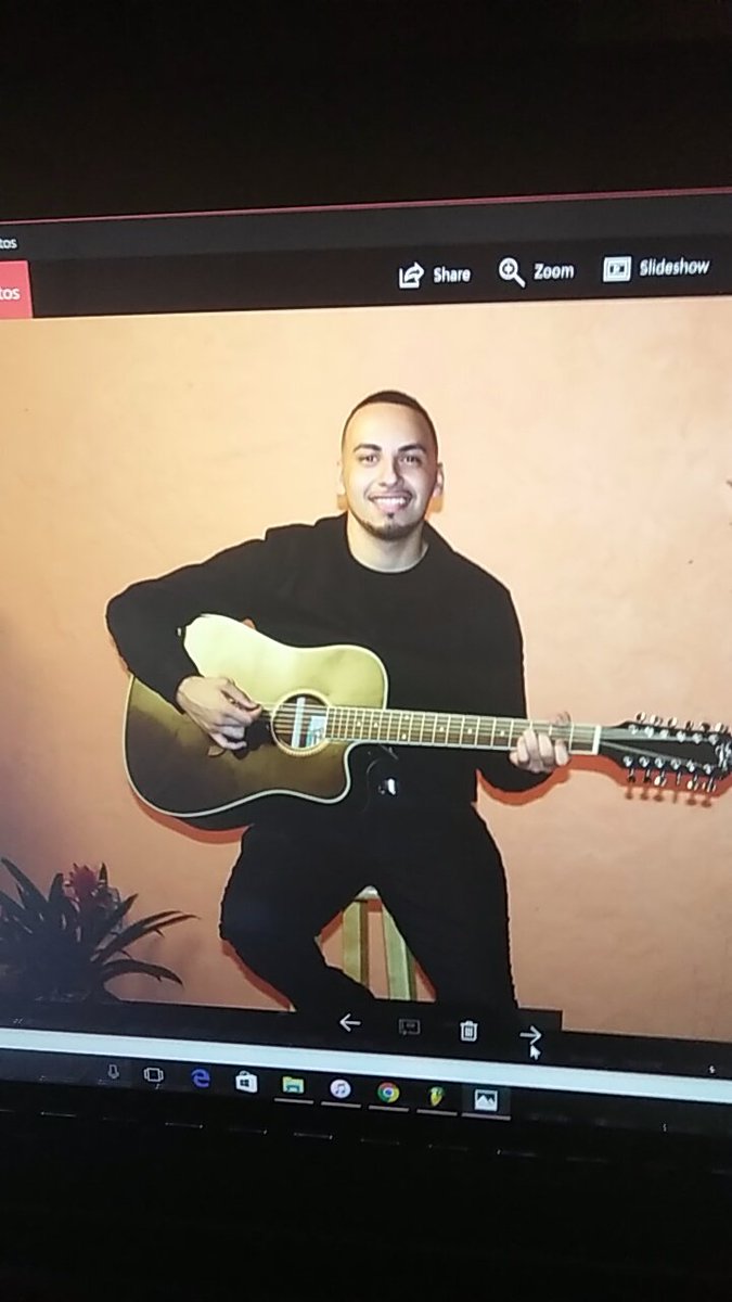 britoabner9's tweet photo. #grupoaccionar 🔥  #photoshoot  🎸 https://t.co/lIbMewXIHi