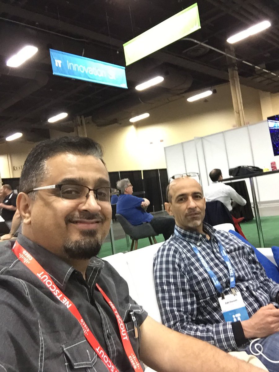 tehsan1's tweet photo. Enjoying Cisco live Lounge.  #clus https://t.co/nEvV6FRlWp