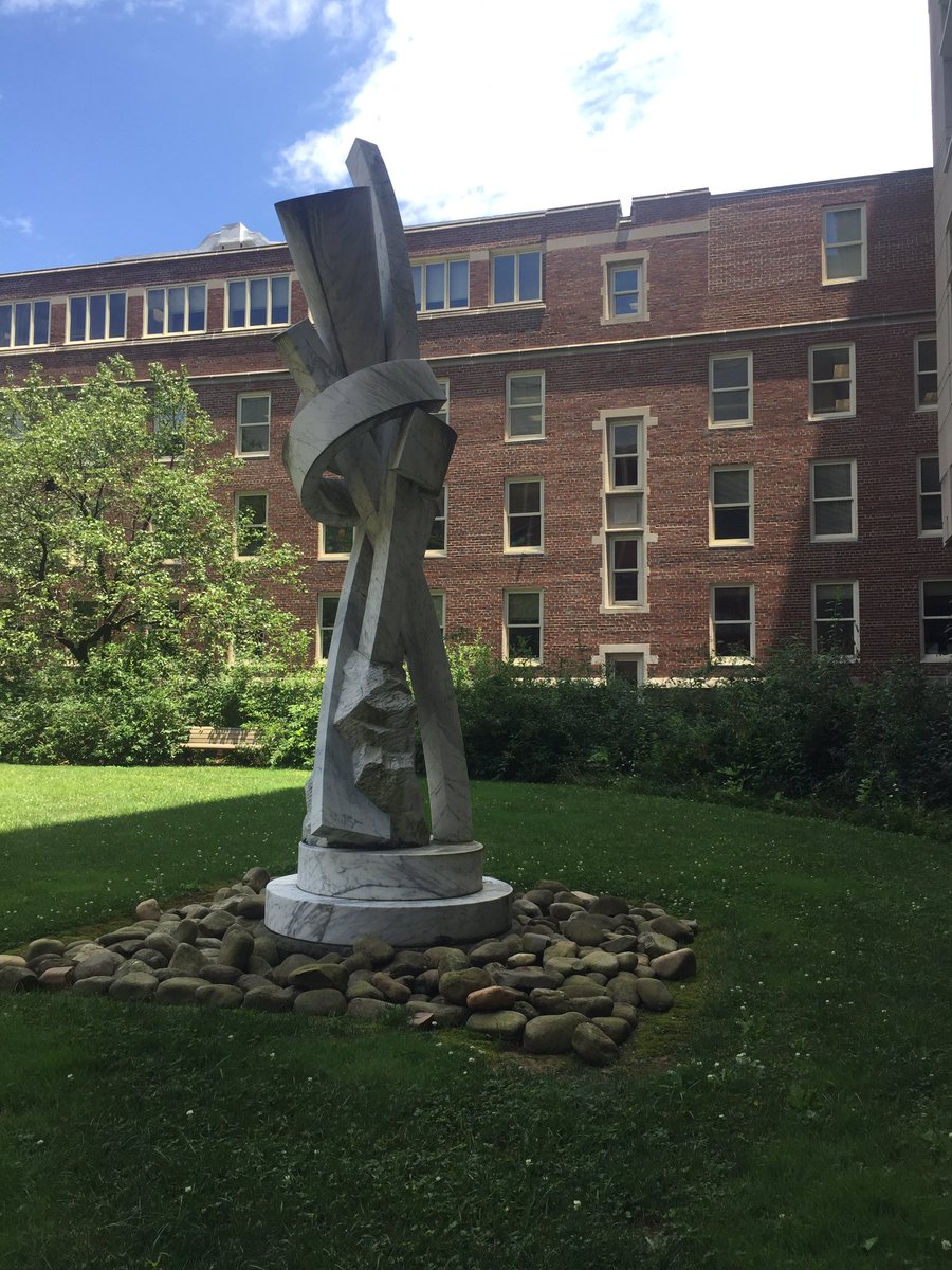 meoshiawallace's tweet photo. Not only is Nashville a work of art, Vanderbilt has literal works of art around campus. #prevu2017 https://t.co/9OCjkelr4w