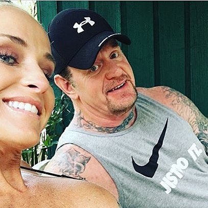giselaiveth96's tweet photo. Feliz aniversario para #TheUndertaker y @McCoolMichelleL πππ
#thephenom #thedeadman #teamCalawayMcCool #MarkCalaway #thereaper #wwe https://t.co/hHr5LWlP9M