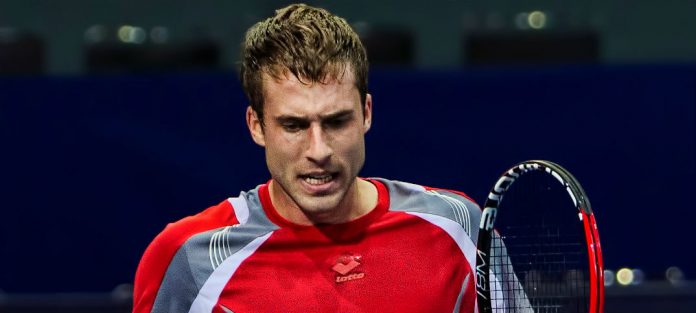 RevijaTenis's tweet photo. Start kvalifikacija u Wimbledonu nije bio sretan Matiji Pecotiću. @DinoMarcan i Antonio Šančić bili su uspješniji: https://t.co/p2yVnQXq2H https://t.co/dokwo4ESdQ