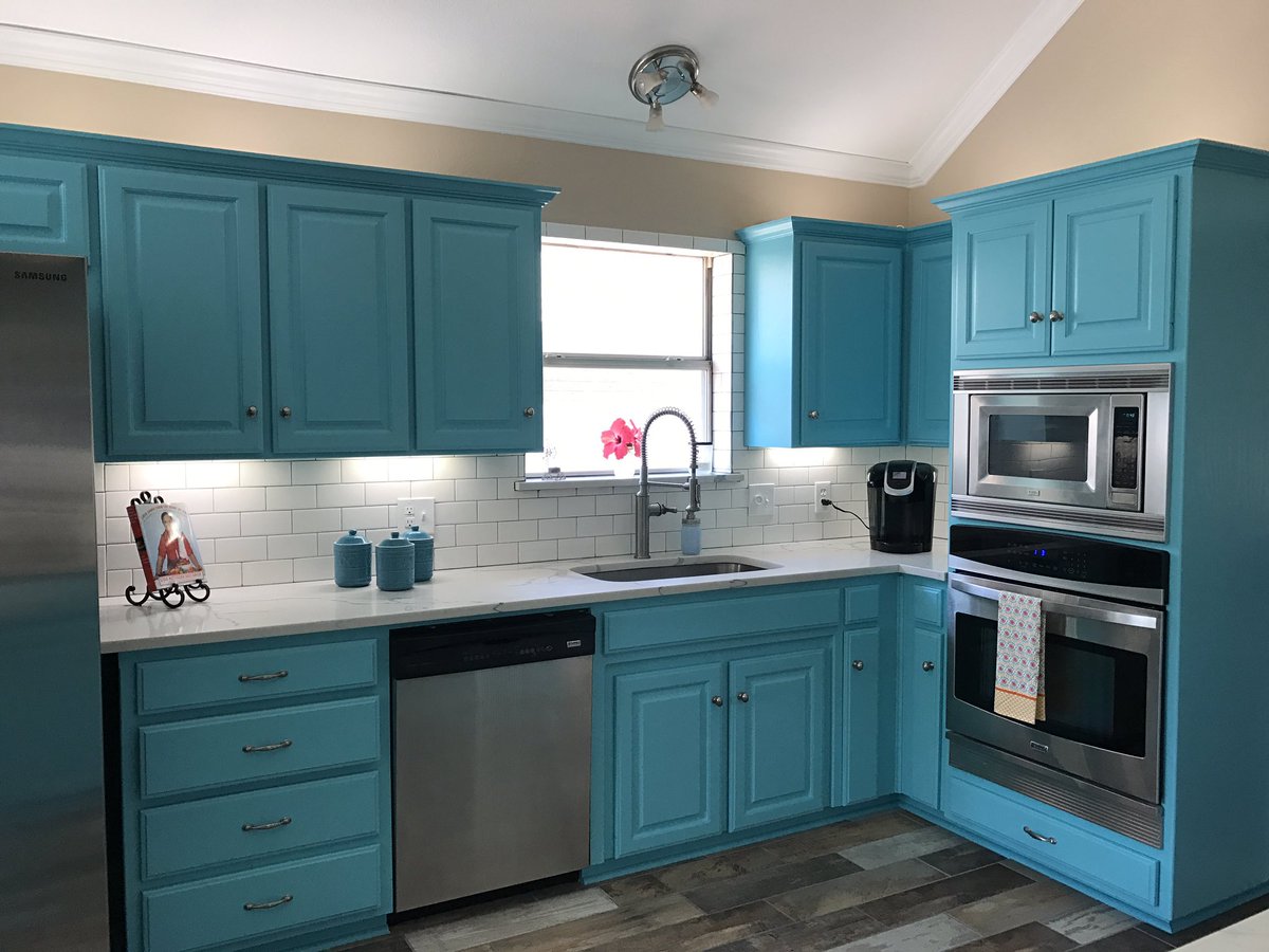 SIGINATOR's tweet photo. Another custom kitchen in the books! #scconstruction https://t.co/Nvx8aWvqht