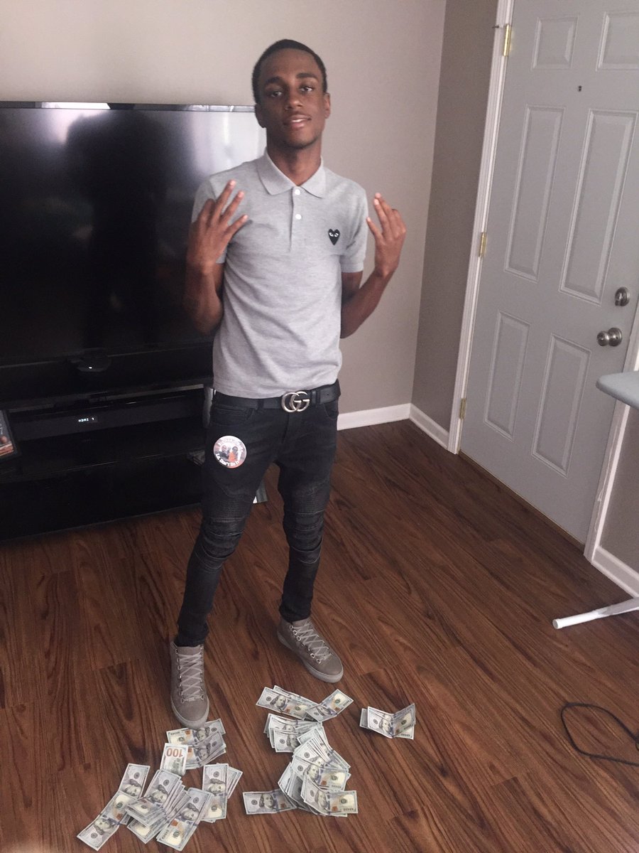 ScootaTweaker's tweet photo. Show these disloyal niggas how to ball🤑👹 https://t.co/l4Wvi7B55e