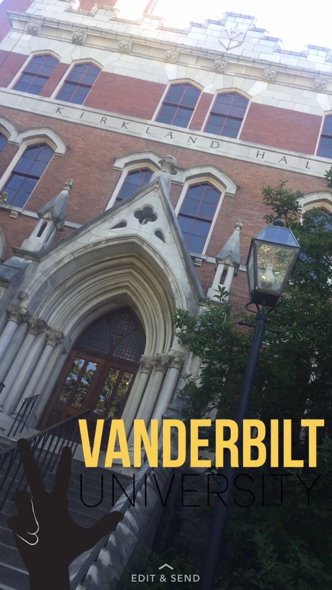 meoshiawallace's tweet photo. I read that Kirkland Hall was the most beautiful building on campus. Thoughts??🤔 #prevu2017 https://t.co/Uw47wCCh0J