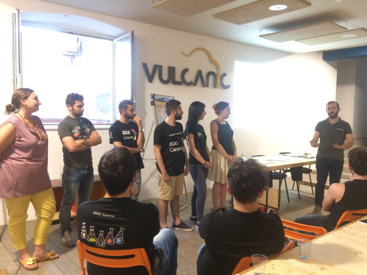 Un benvenuto ai nostri nuovi sei #gdglead di riferimento all'interno della #Community : Fabio, Luca, Ambra, Michele, Alessandra e Gabriele!