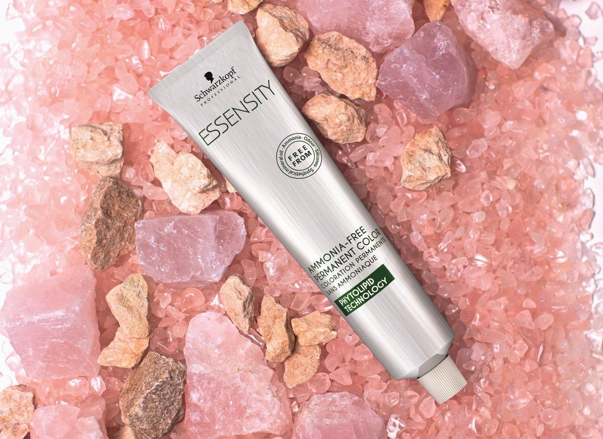 FashionFanAr's tweet photo. #ESSENSITY coloración permanente sin amoníaco. Cubre hasta 100% de canas, +30% intensidad, +50% retención de color https://t.co/7Eddir1wor https://t.co/Eqx12sQizZ