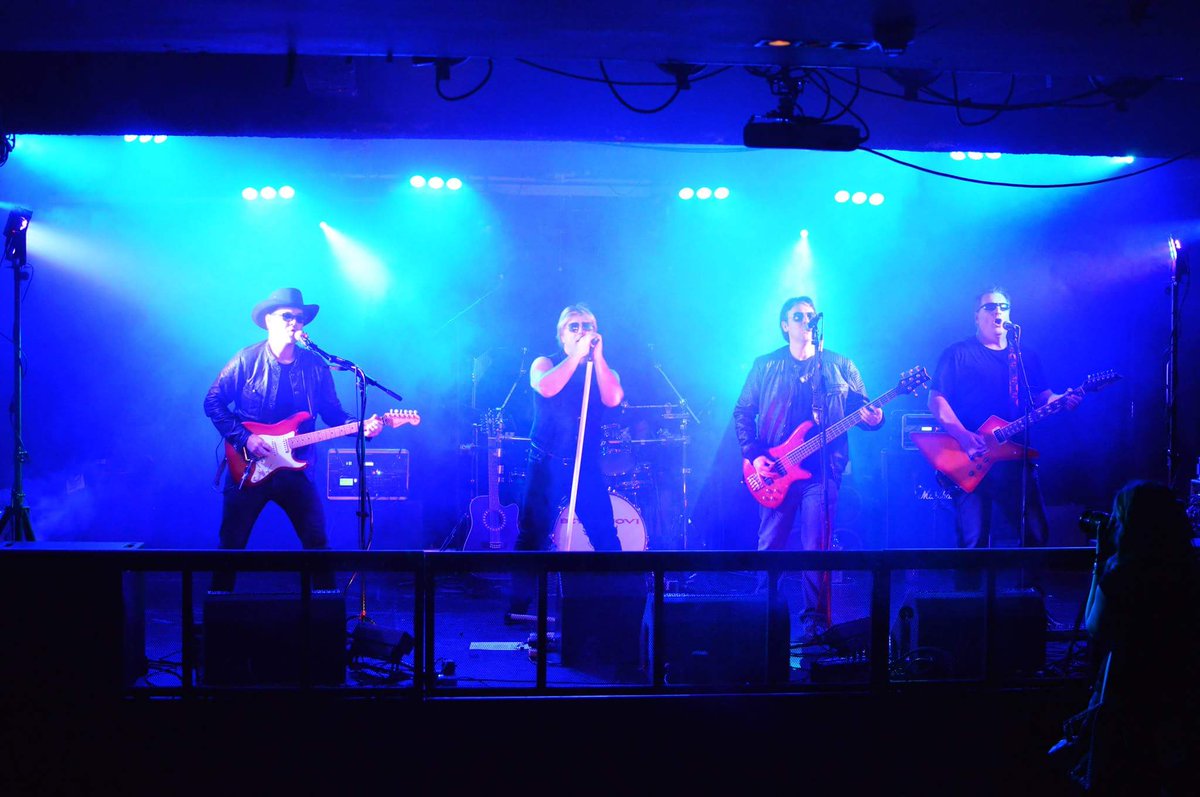 BeyondJovi's tweet photo. Beyond Jovi rocking out in the O2abc2 https://t.co/vLnLtFWed1