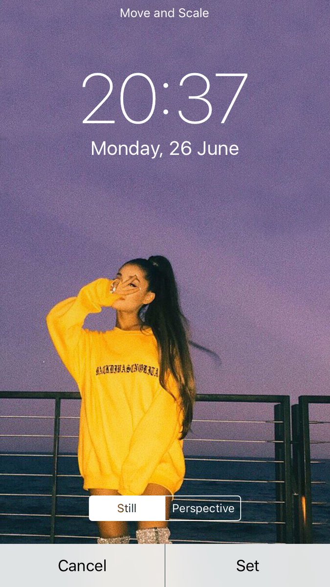amiablerem's tweet photo. Ariana Grande lockscreen pack 🌅

RT if you want &amp; I'll send you a DM ♡ (mbf)
#HappyBirthdayAriana https://t.co/EiXLrnLg7r