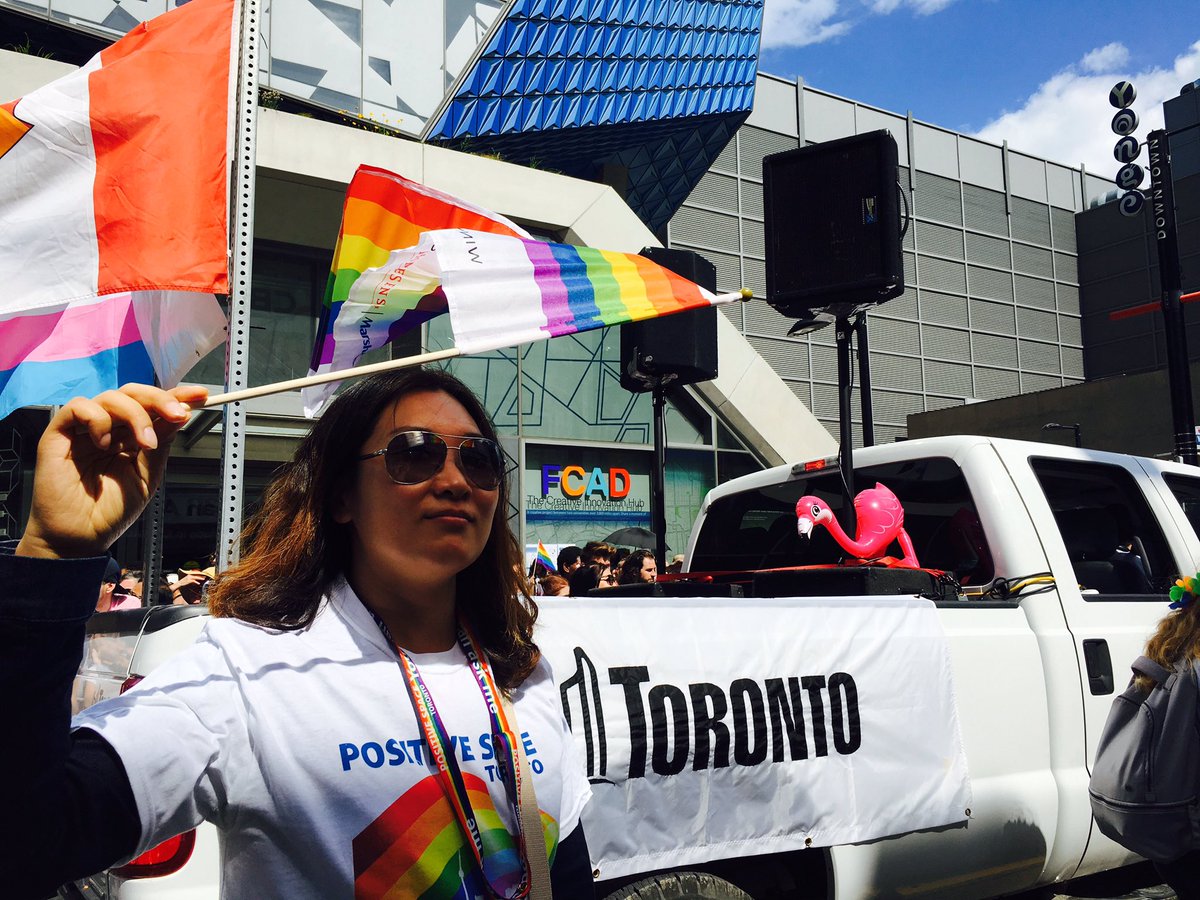 cityoftoronto's tweet photo. 200 Toronto Public Service employees marched in yesterday's Pride Parade for 2nd consecutive year. Happy Pride Toronto! #PrideTO2017 https://t.co/d7E0BJqCjk