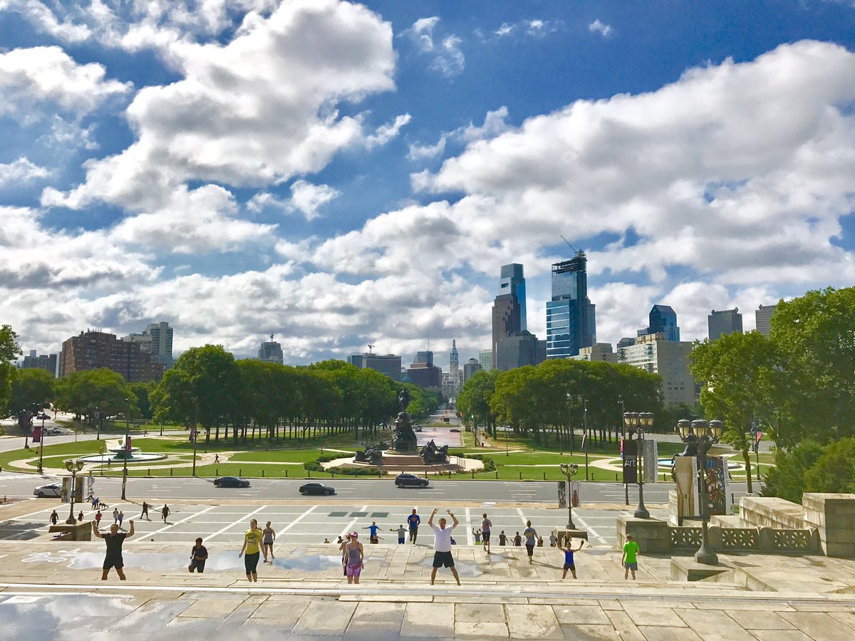 CoreFitnessPHL's tweet photo. Beautiful day for an outdoor workout! Boot Camp with @laurenkrinis meets 6:15pm at the stairs! https://t.co/RtceY1V9Tq #DO72 https://t.co/5oO9kidLsZ