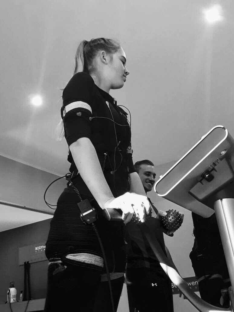 karmenjvr's tweet photo. So blessed to be part of this @Body20Brooklyn family 💙 Book your free demo session now 💪🏼#ems #newwayoftraining #mondaymotivation #body20 https://t.co/c8kv3RFoo6
